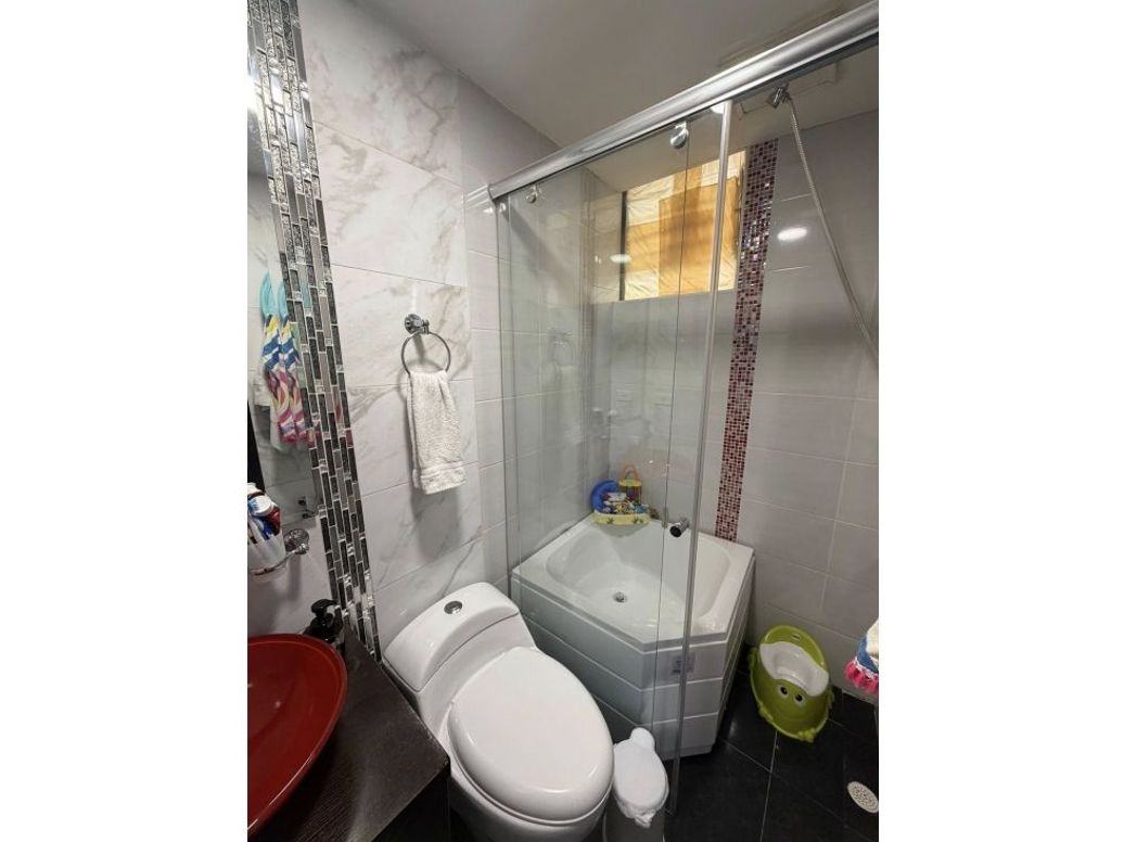 Apartamento de 3 alcobas en venta en Villemar, Bogotá, 84 m² · foto 17 de 20
