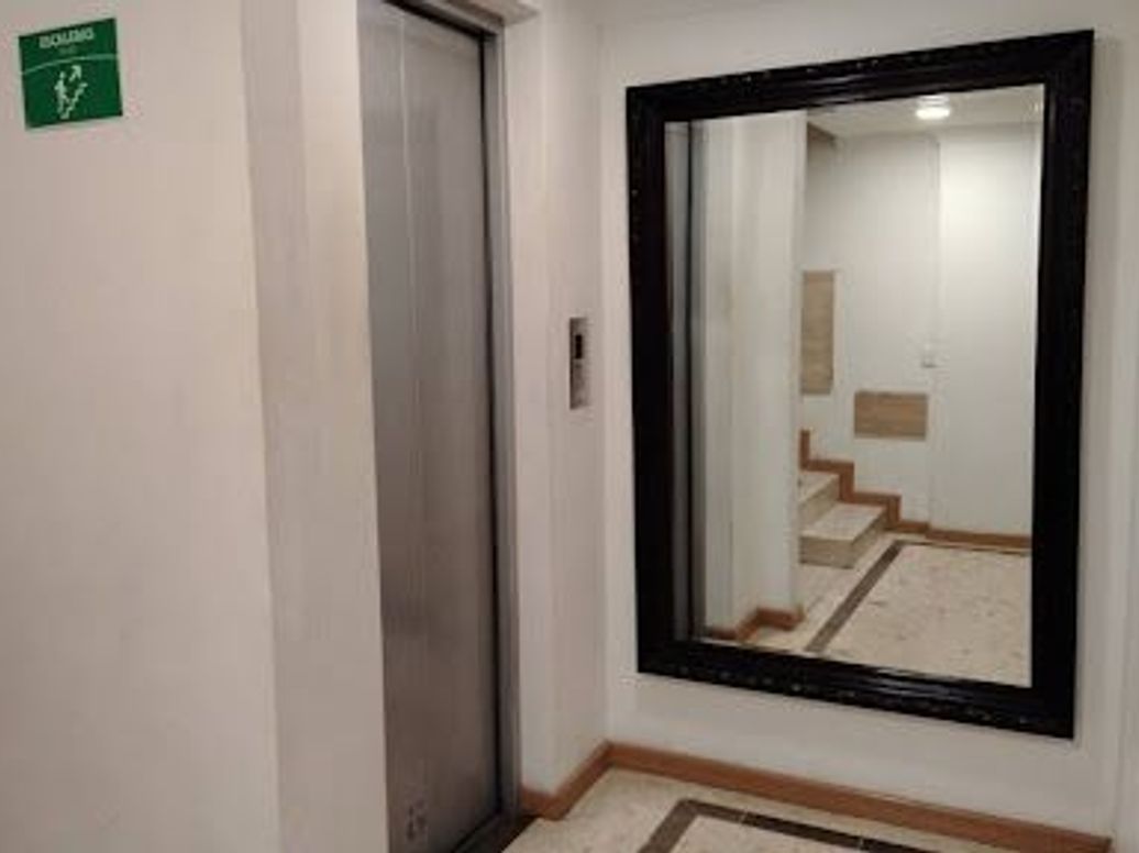 Apartamento de 2 alcobas en venta en Chicó Norte, Bogotá, 77 m² · foto 4 de 16