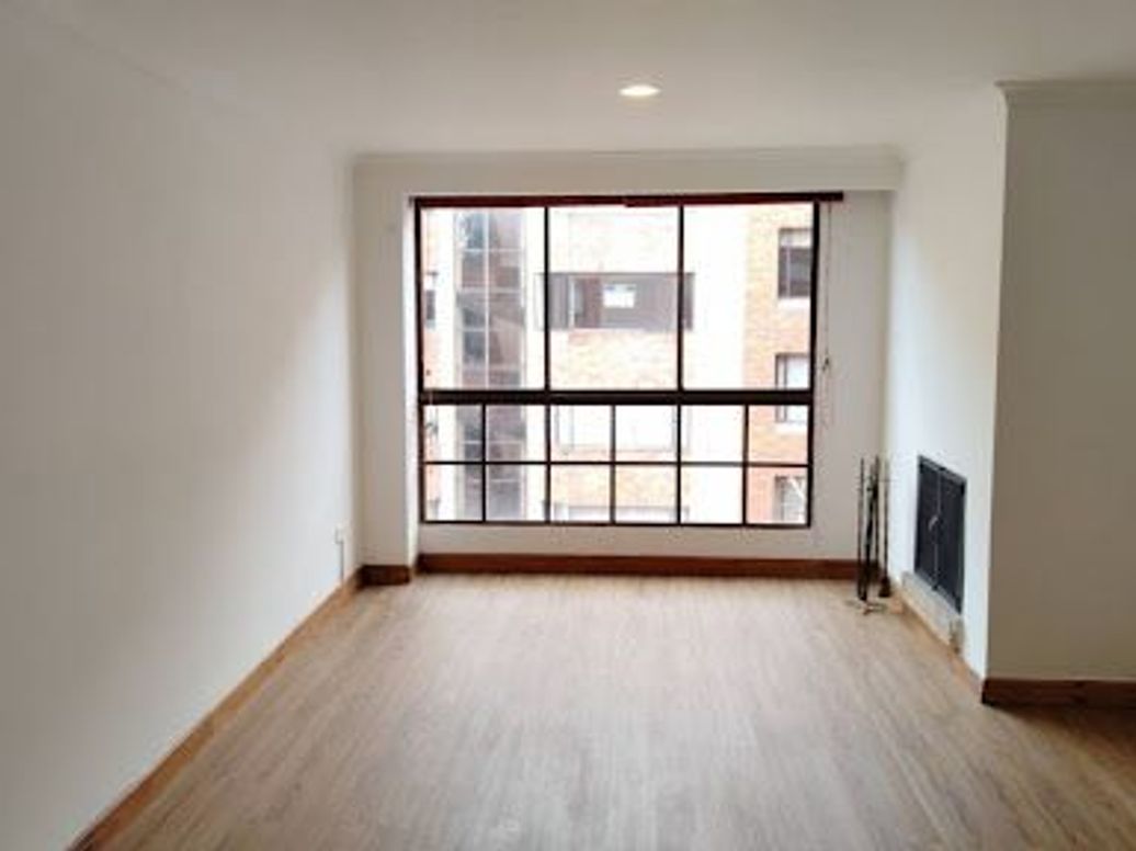 Apartamento de 2 alcobas en venta en Chicó Norte, Bogotá, 77 m² · foto 5 de 16