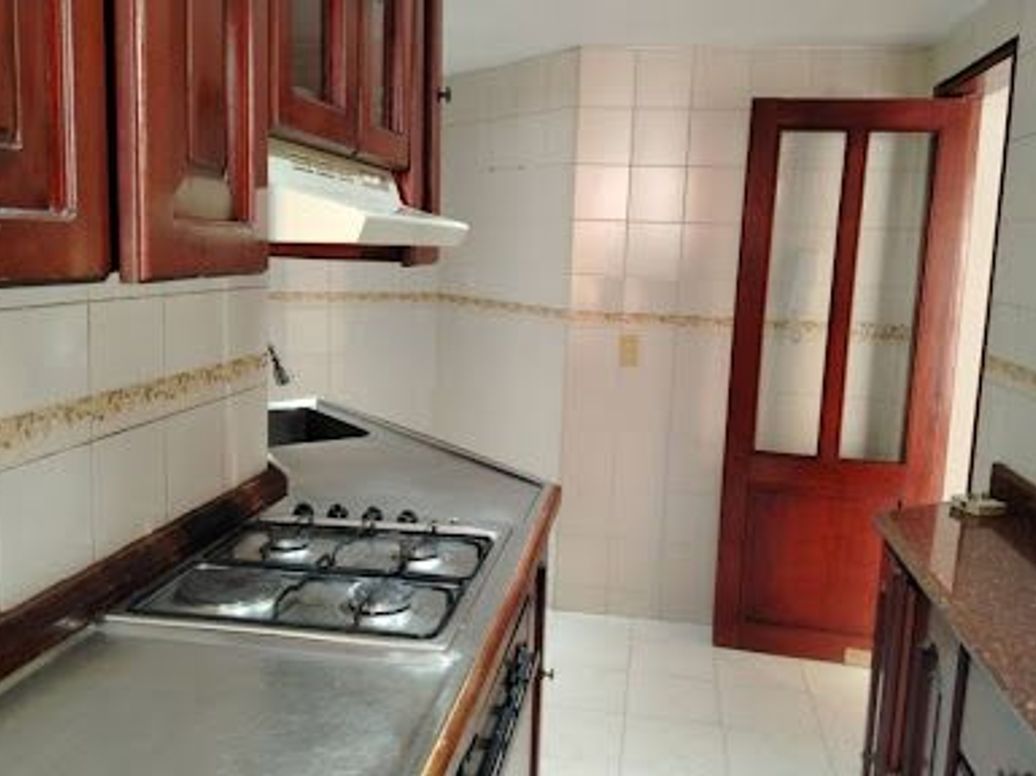 Apartamento de 2 alcobas en venta en Chicó Norte, Bogotá, 77 m² · foto 8 de 16