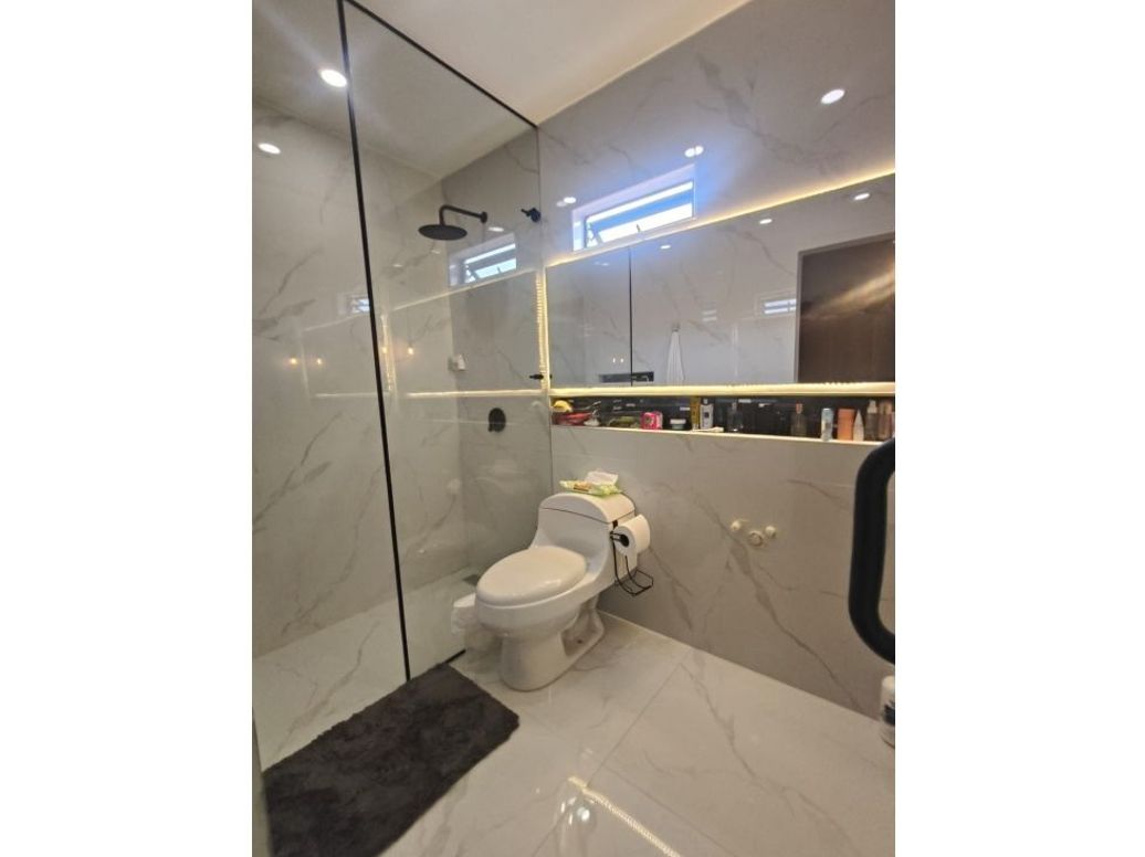 Casa de 5 alcobas en venta en Villemar, Bogotá, 97 m² · foto 18 de 18