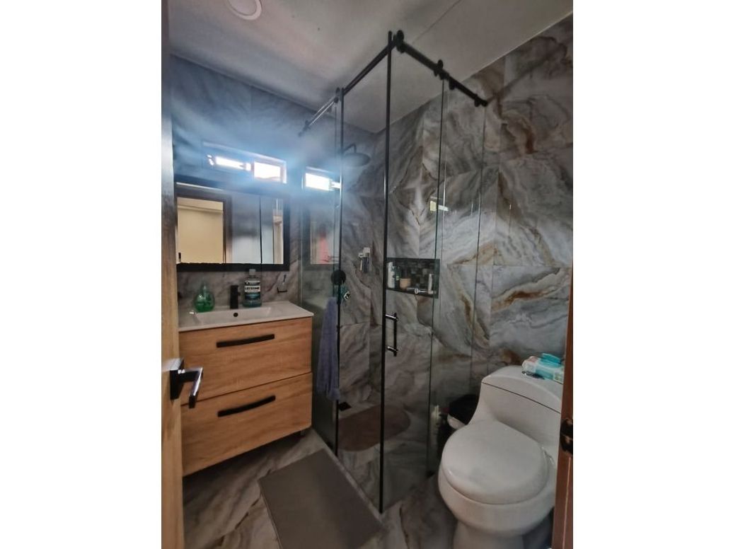 Casa de 5 alcobas en venta en Villemar, Bogotá, 97 m² · foto 13 de 18