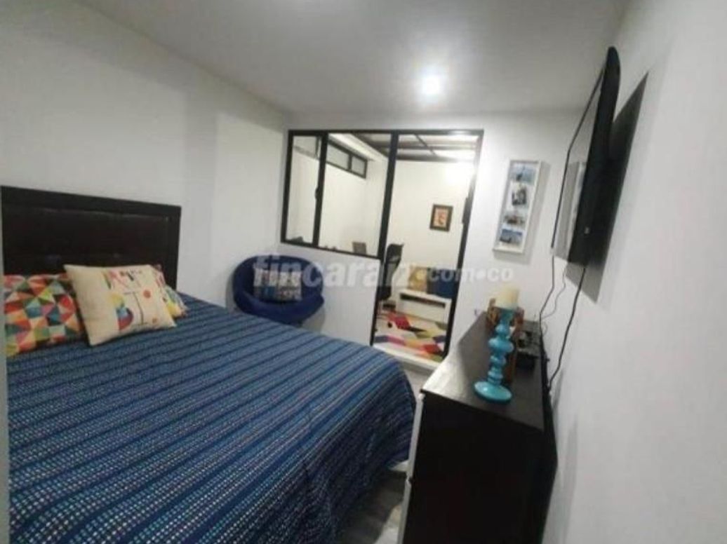 Apartamento de 3 alcobas en venta en Cedro Narvaez, Bogotá, 144 m² · foto 16 de 17