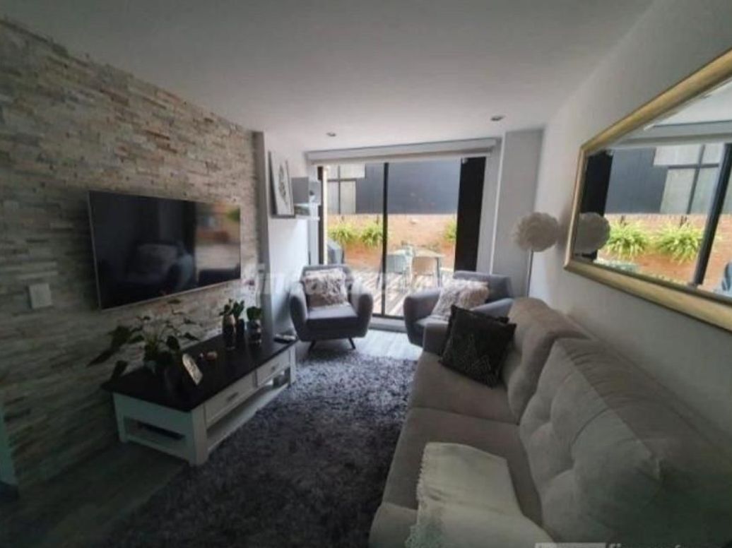 Apartamento de 3 alcobas en venta en Cedro Narvaez, Bogotá, 144 m² · foto 12 de 17