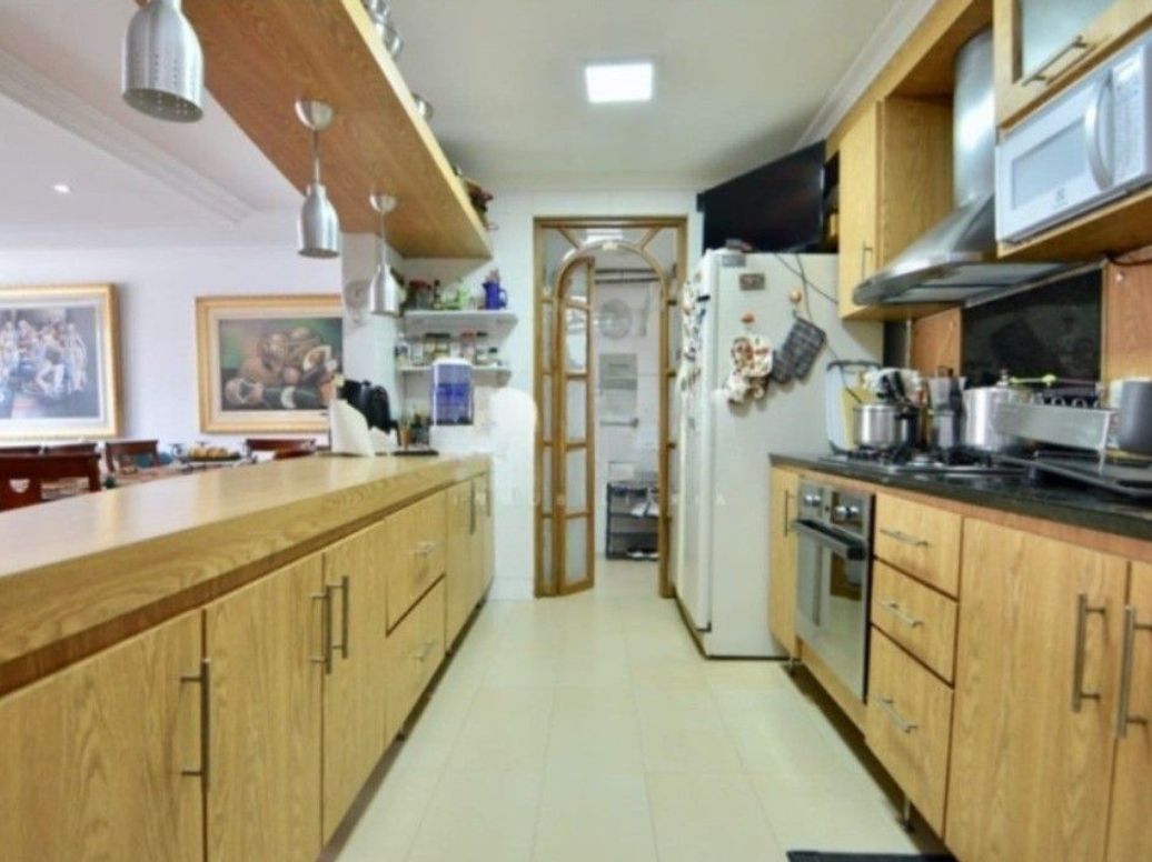 Apartamento de 3 alcobas en venta en El Contador, Bogotá, 120 m² · foto 11 de 12