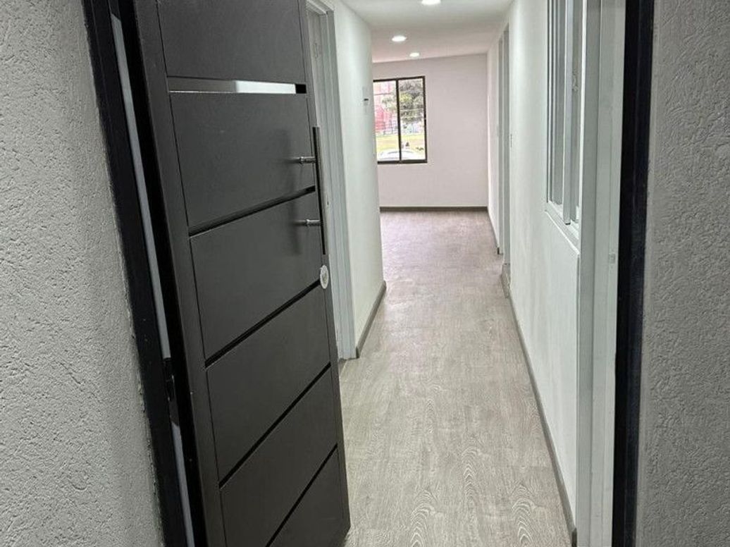 Apartamento de 3 alcobas en venta en Arborizadora Alta, Bogotá, 60 m² · foto 3 de 7