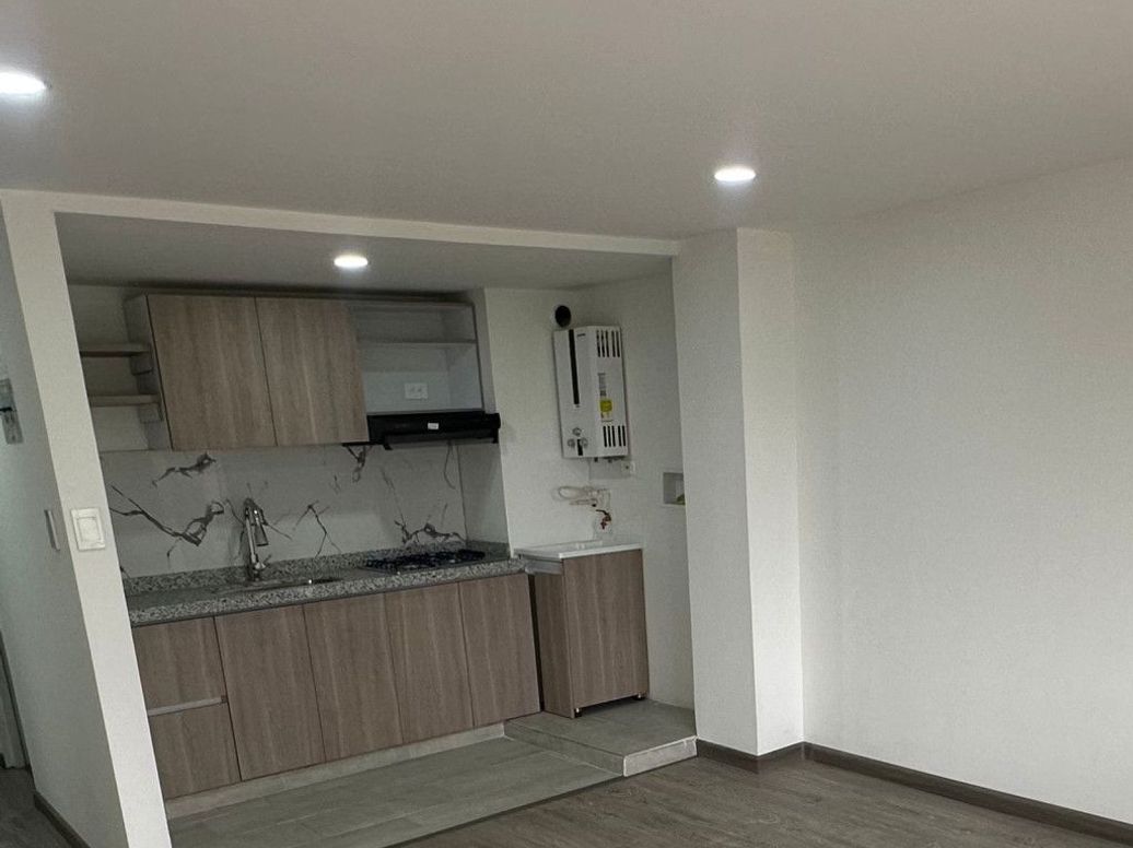Apartamento de 3 alcobas en venta en Arborizadora Alta, Bogotá, 60 m² · foto 4 de 7