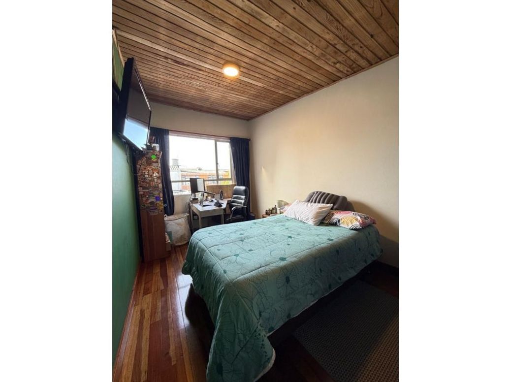 Casa de 5 alcobas en venta en Normandía, Bogotá, 179 m² · foto 11 de 16