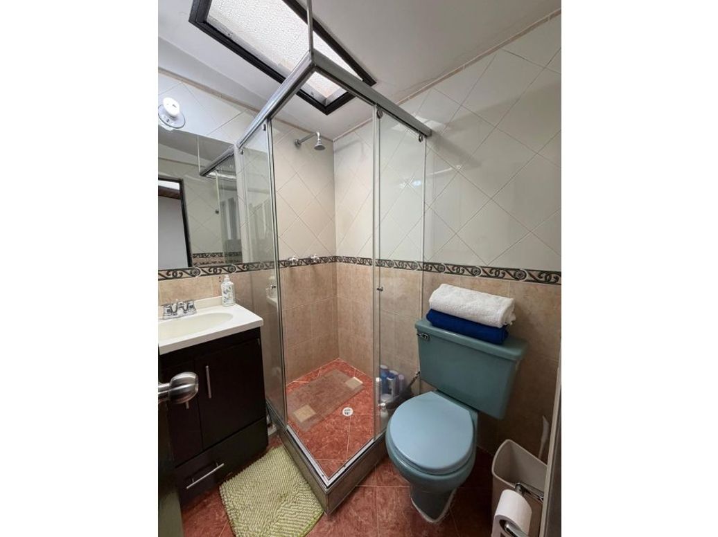 Casa de 5 alcobas en venta en Normandía, Bogotá, 179 m² · foto 15 de 16