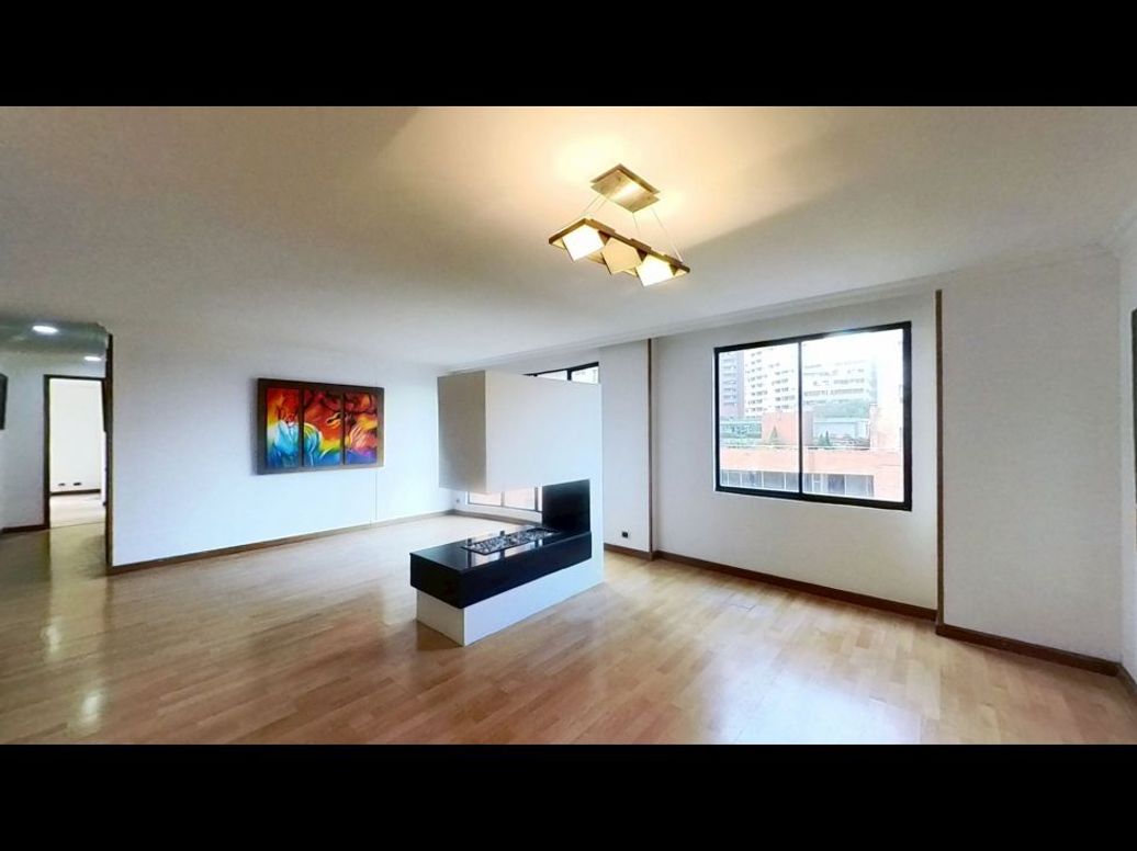 Apartamento de 2 alcobas en venta en Sagrado Corazón, Bogotá, 87 m² · foto 2 de 20