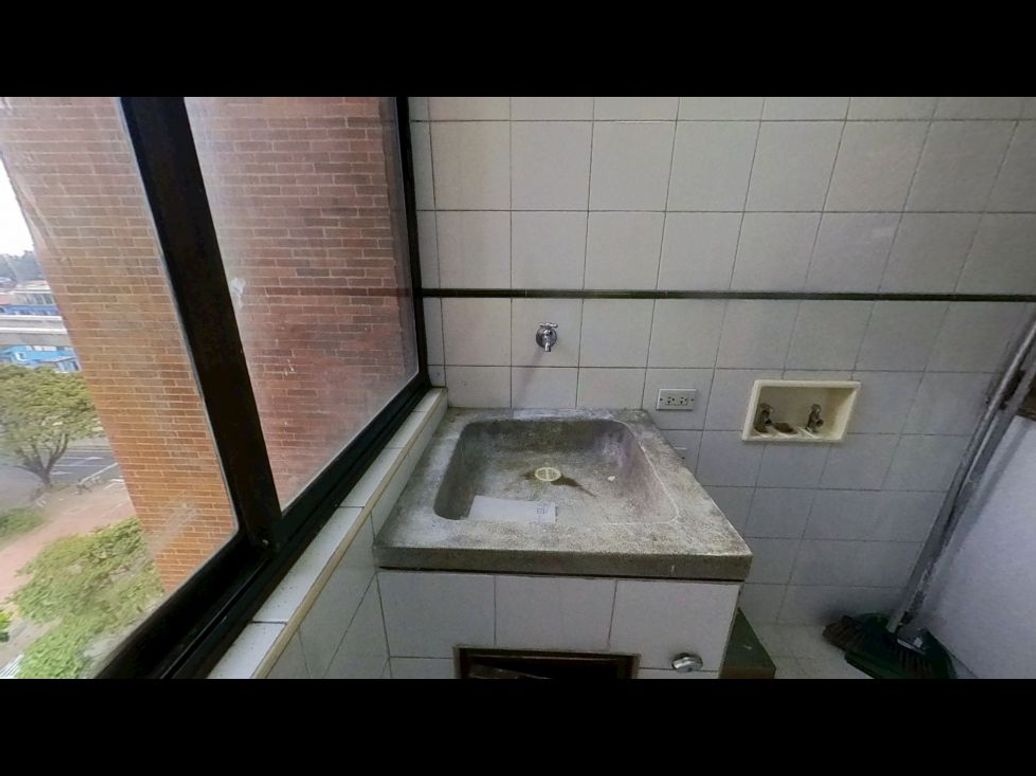 Apartamento de 2 alcobas en venta en Sagrado Corazón, Bogotá, 87 m² · foto 9 de 20