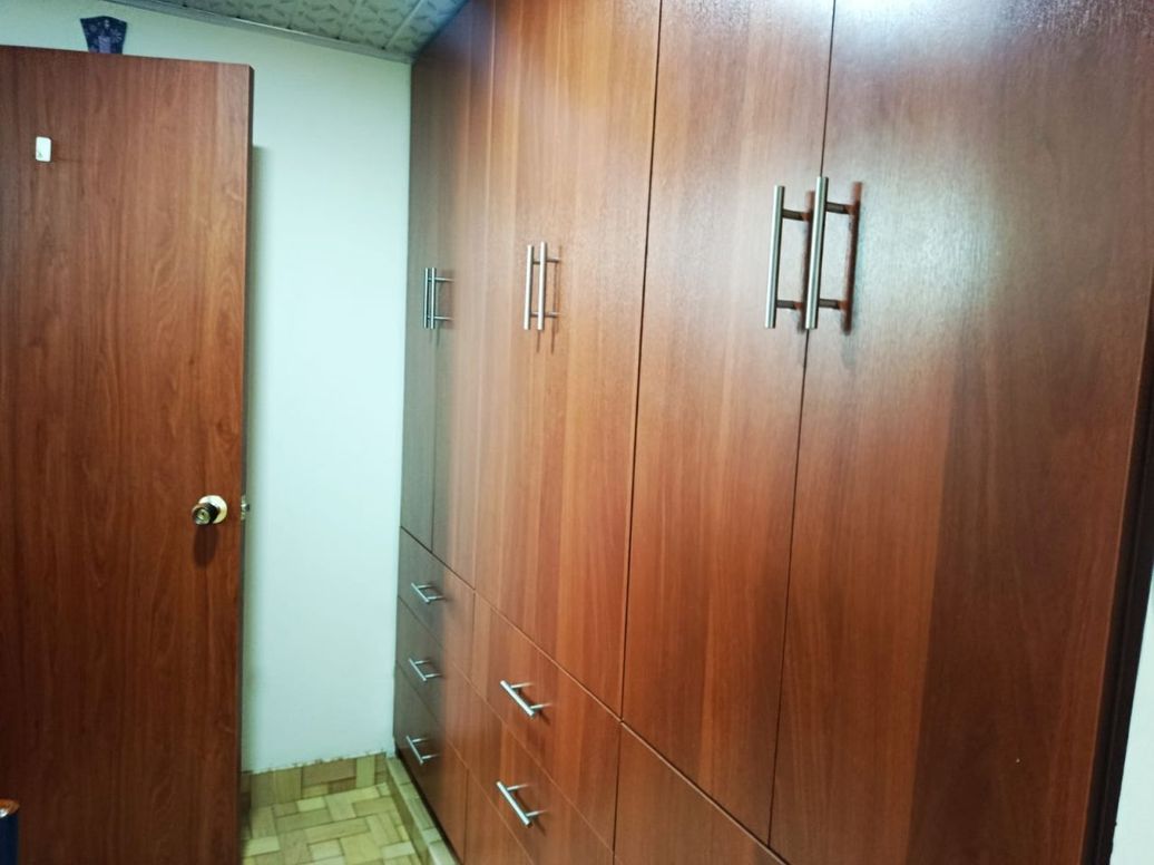 Casa de 6 alcobas en venta en Abraham Lincoln, Bogotá, 330 m² · foto 6 de 11