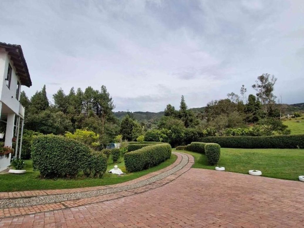 Casa de 5 alcobas en venta en San Isidro, Bogotá, 430 m² · foto 4 de 20