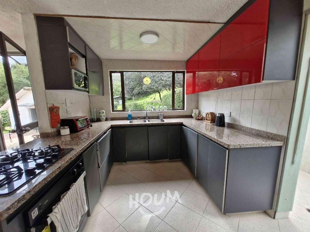 Casa de 5 alcobas en venta en San Isidro, Bogotá, 430 m² · foto 10 de 20