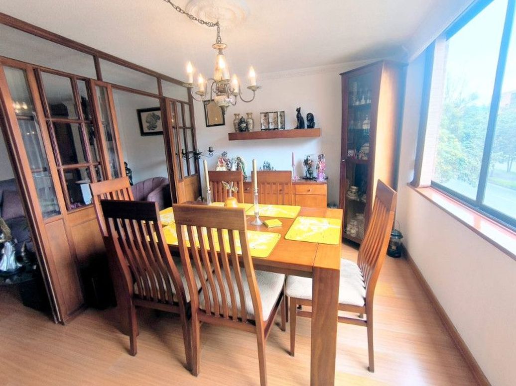 Apartamento de 3 alcobas en venta en Ub. Cordoba Niza, Bogotá, 110 m² · foto 3 de 20