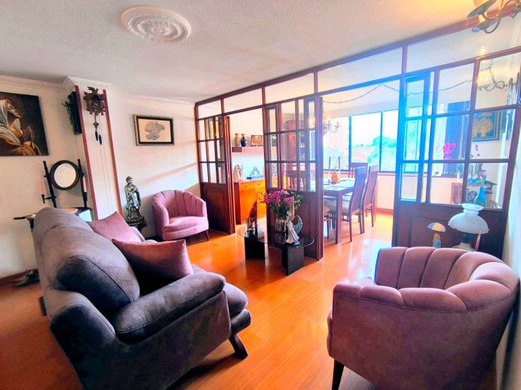 Apartamento de 3 alcobas en venta en Ub. Cordoba Niza, Bogotá, 110 m² · foto 2 de 20