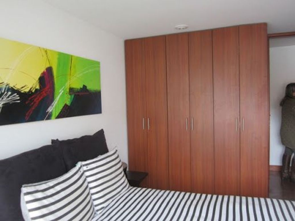 Apartamento de 2 alcobas en venta en Santa Barbara Occidental, Bogotá, 92 m² · foto 10 de 20