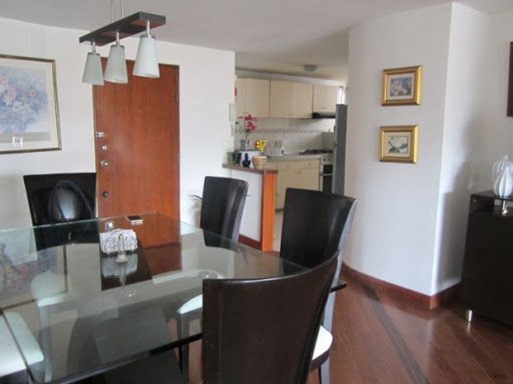 Apartamento de 2 alcobas en venta en Santa Barbara Occidental, Bogotá, 92 m² · foto 5 de 20