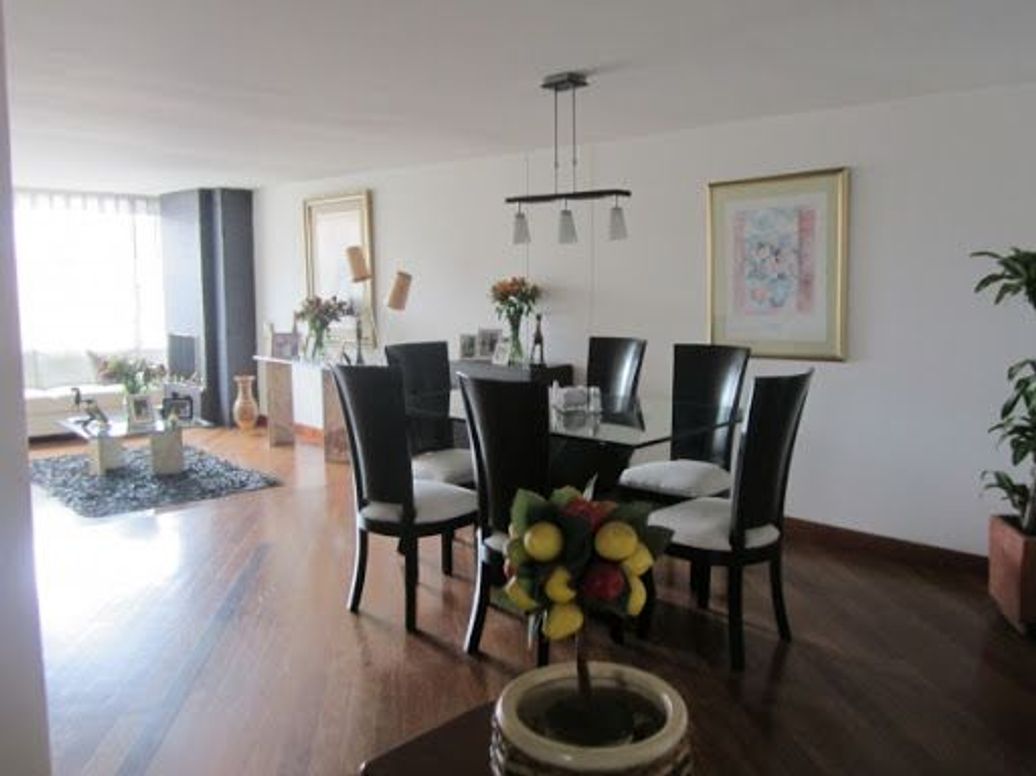 Apartamento de 2 alcobas en venta en Santa Barbara Occidental, Bogotá, 92 m² · foto 6 de 20