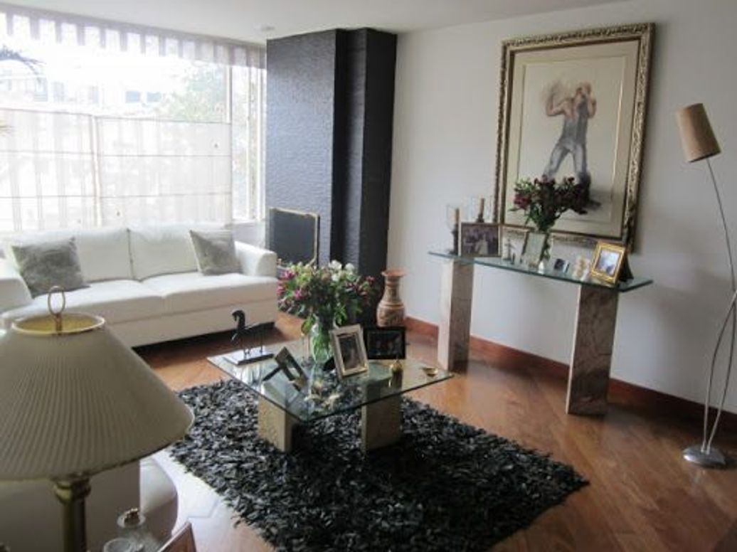 Apartamento de 2 alcobas en venta en Santa Barbara Occidental, Bogotá, 92 m² · foto 2 de 20