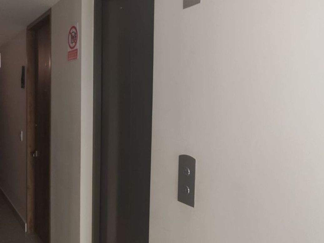 Apartaestudio en venta en Los Cedros Oriental, Bogotá, 30 m² · foto 3 de 20