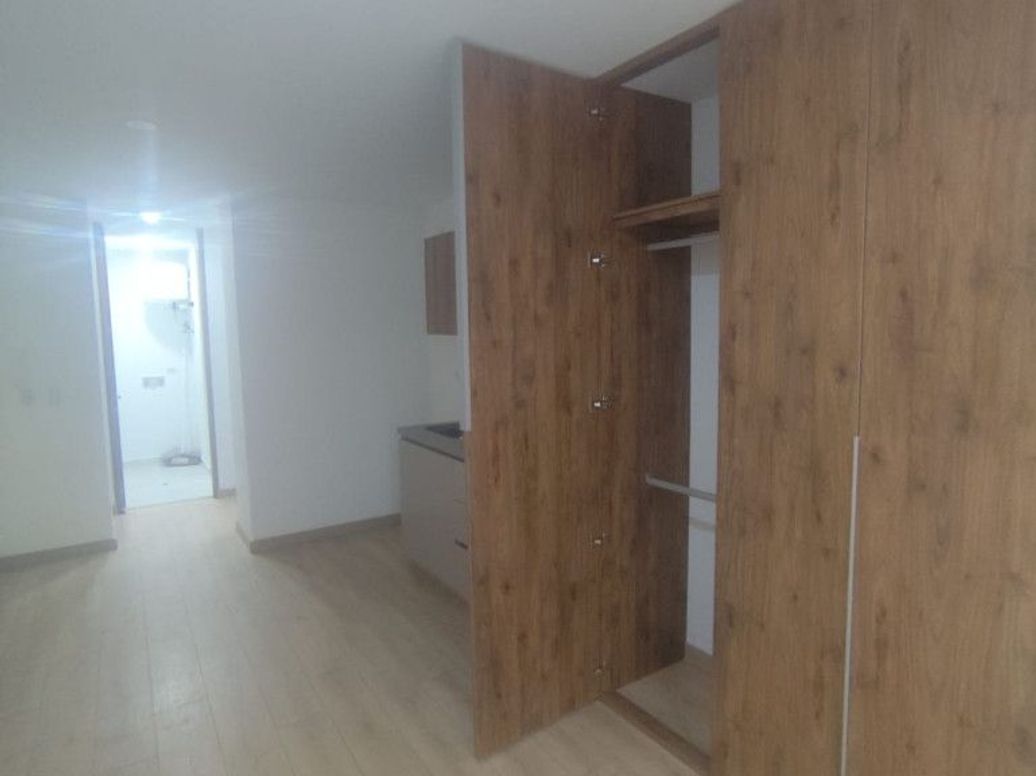 Apartaestudio en venta en Los Cedros Oriental, Bogotá, 30 m² · foto 10 de 20