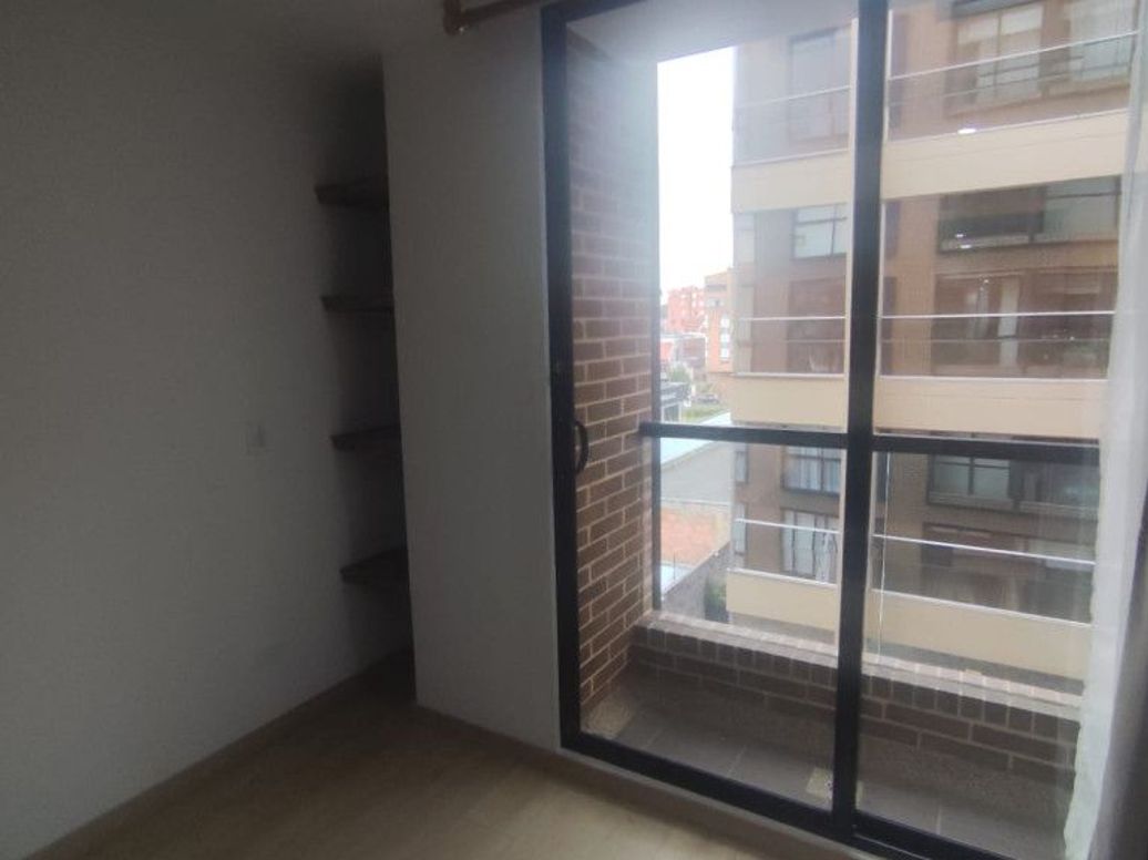 Apartaestudio en venta en Los Cedros Oriental, Bogotá, 30 m² · foto 12 de 20