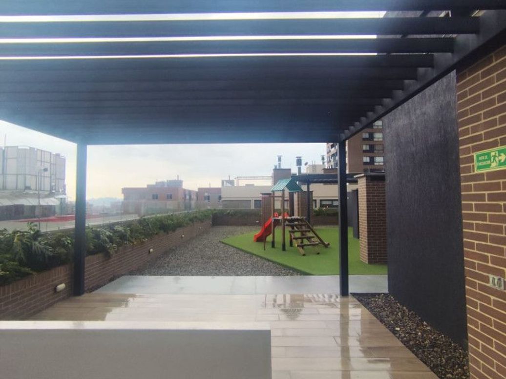 Apartaestudio en venta en Los Cedros Oriental, Bogotá, 30 m² · foto 17 de 20