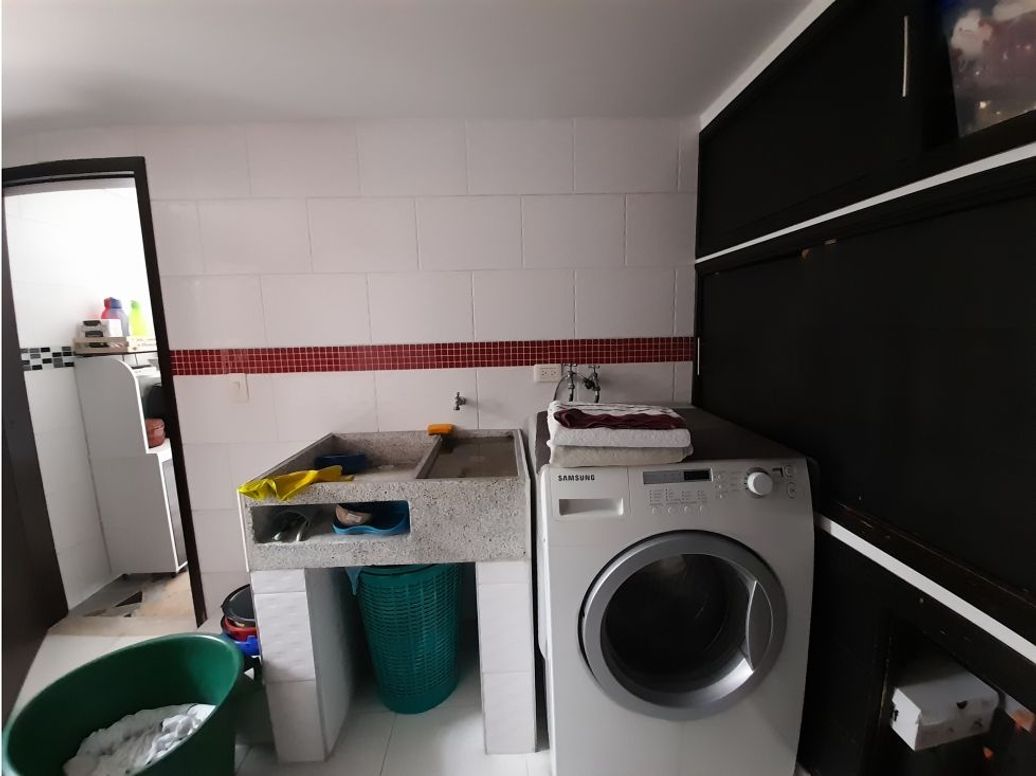 Casa de 4 alcobas en venta en Modelia, Bogotá, 380 m² · foto 6 de 20