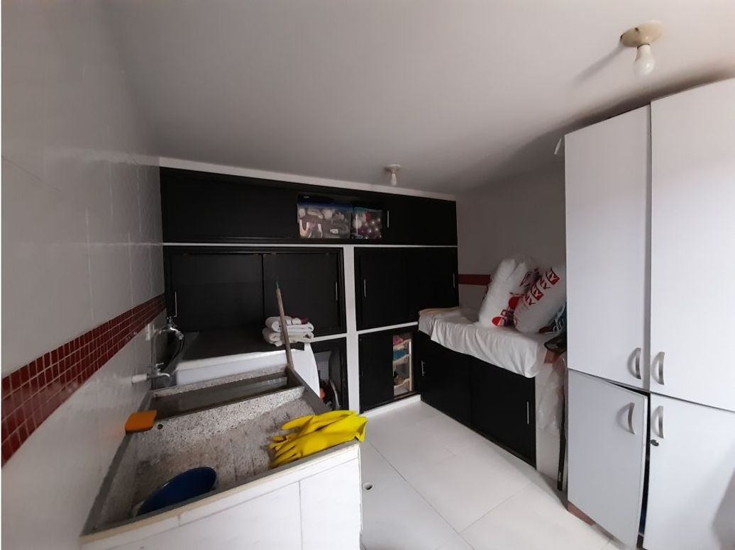 Casa de 4 alcobas en venta en Modelia, Bogotá, 380 m² · foto 7 de 20