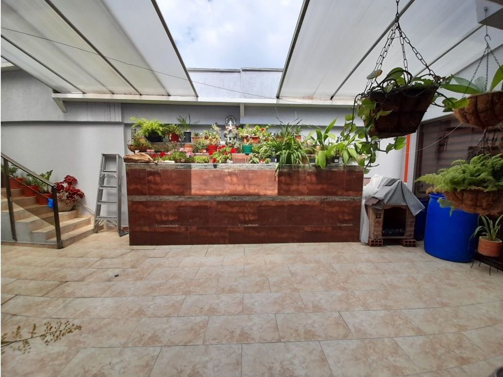 Casa de 4 alcobas en venta en Modelia, Bogotá, 380 m² · foto 8 de 20