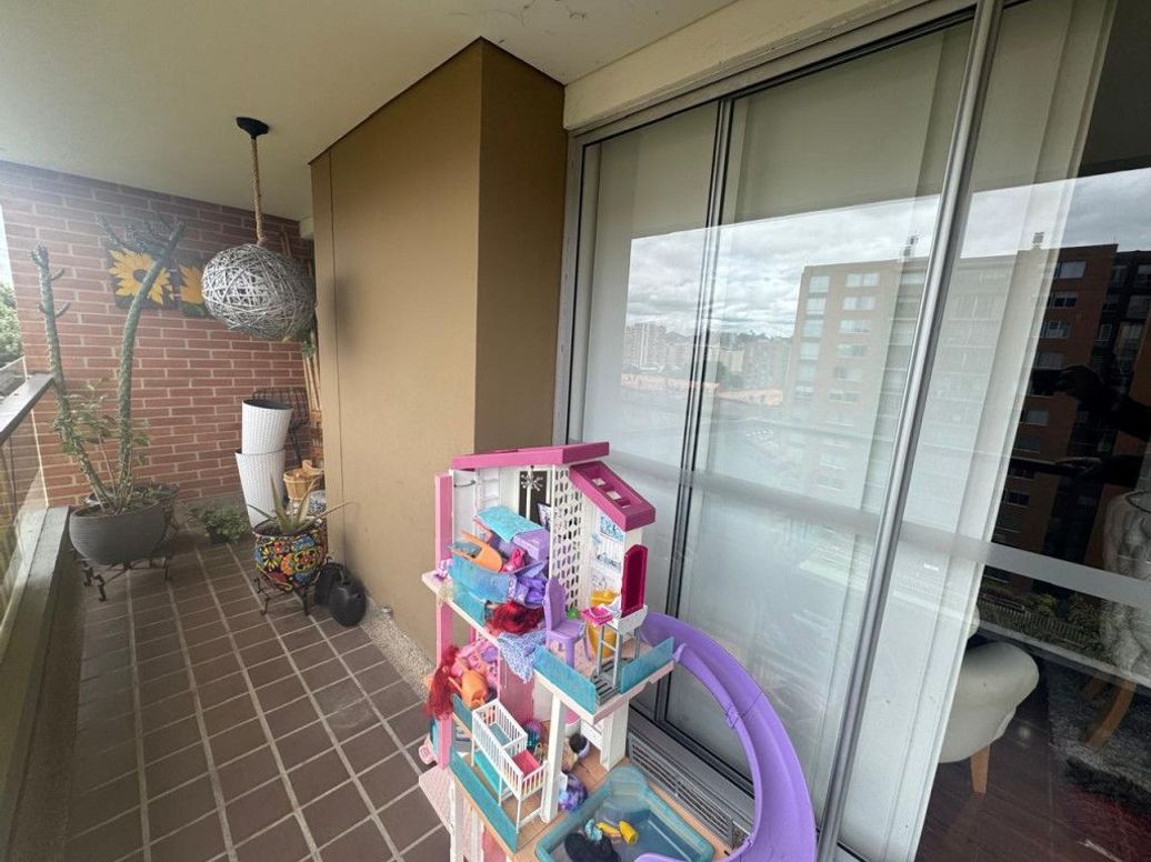 Apartamento de 4 alcobas en venta en Cantalejo, Bogotá, 157 m² · foto 9 de 20