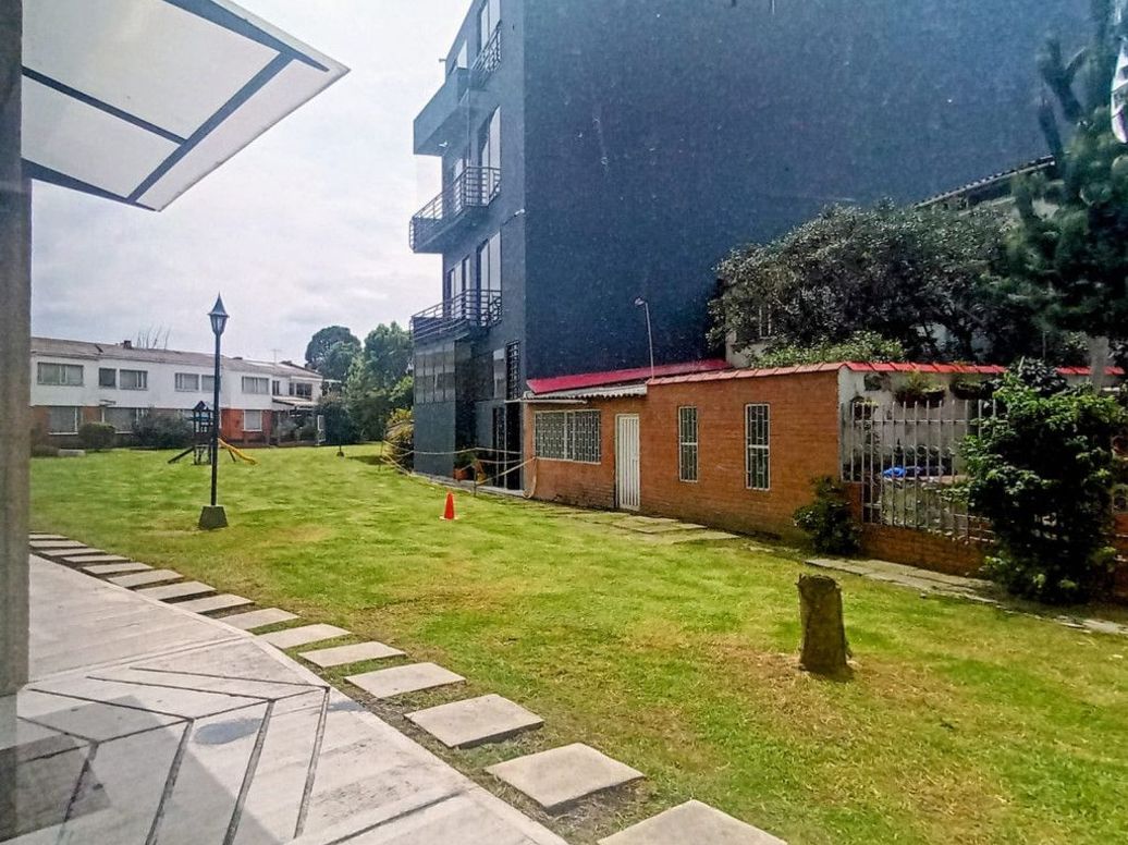 Apartamento de 1 alcoba en venta en Julio Flórez, Bogotá, 32 m² · foto 11 de 14