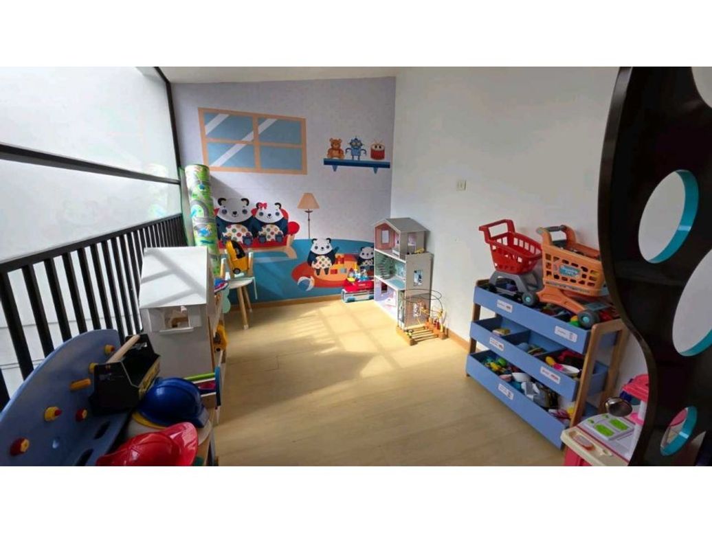 Casa de 6 alcobas en venta en Santa Barbara, Bogotá, 639 m² · foto 18 de 20
