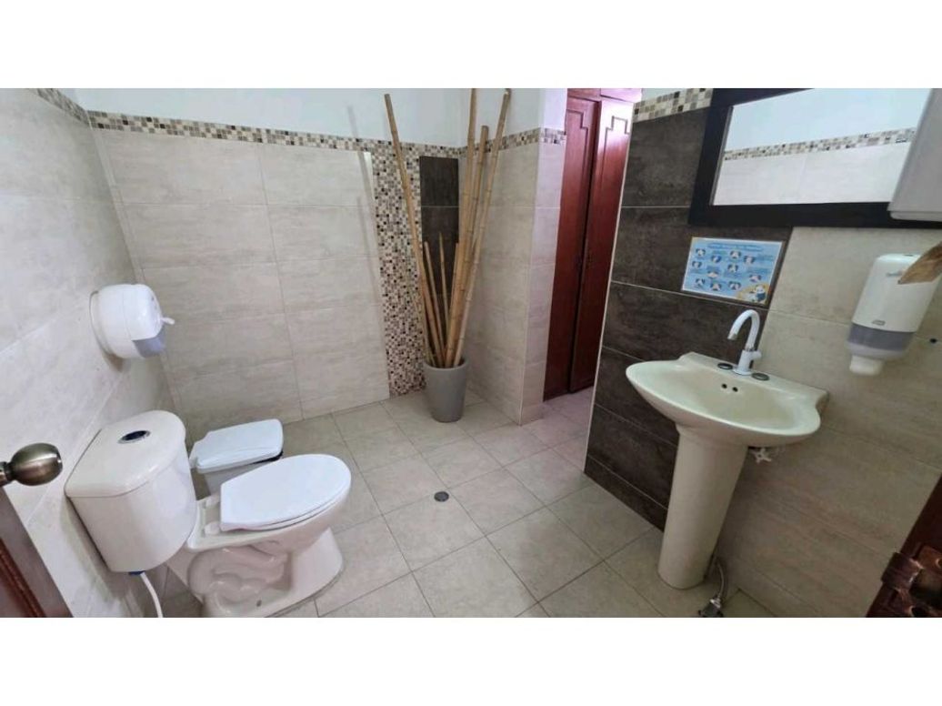 Casa de 6 alcobas en venta en Santa Barbara, Bogotá, 639 m² · foto 15 de 20