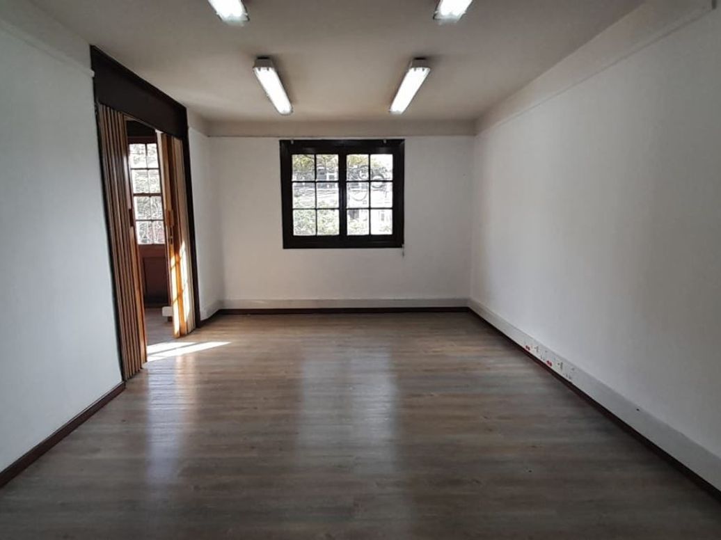 Casa de 8 alcobas en venta en La Magdalena, Bogotá, 287 m² · foto 18 de 20
