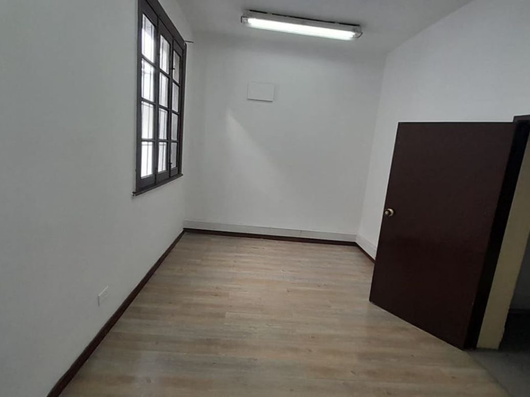 Casa de 8 alcobas en venta en La Magdalena, Bogotá, 287 m² · foto 14 de 20