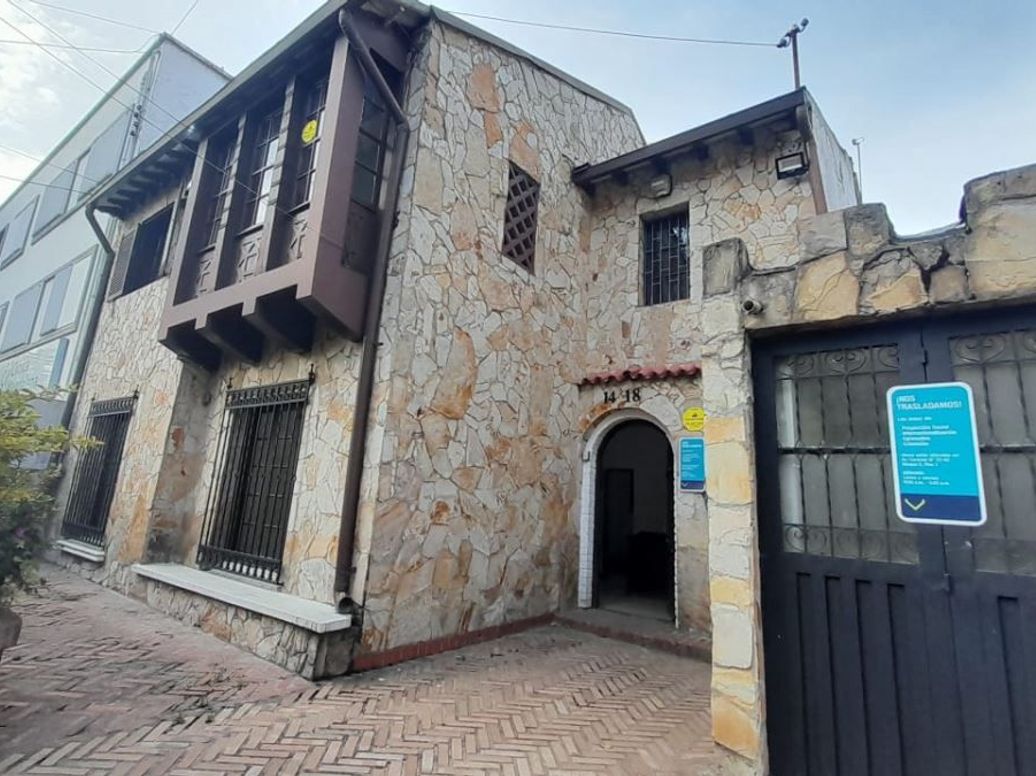 Casa de 8 alcobas en venta en La Magdalena, Bogotá, 287 m² · foto 2 de 20