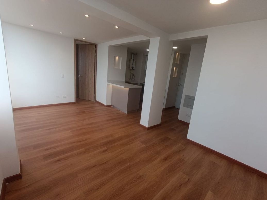 Apartamento de 1 alcoba en venta en Puente Aranda, Bogotá, 40 m² · foto 3 de 16