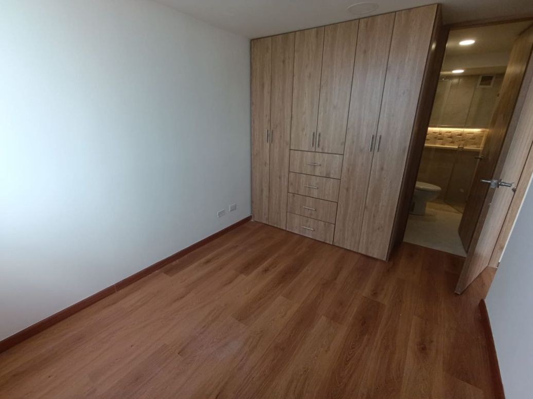 Apartamento de 1 alcoba en venta en Puente Aranda, Bogotá, 40 m² · foto 9 de 16