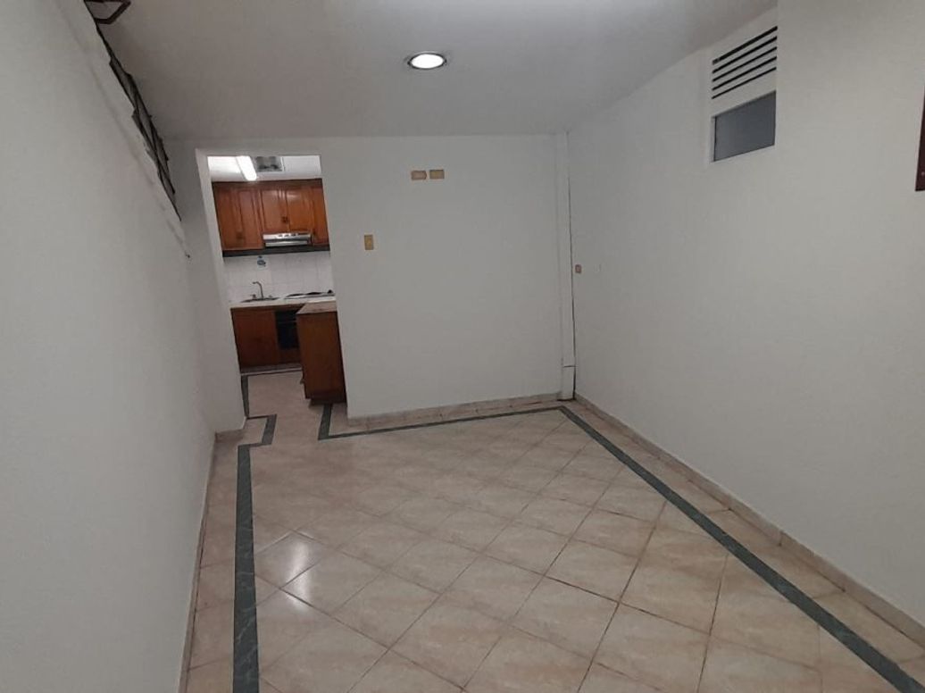 Casa de 8 alcobas en venta en La Magdalena, Bogotá, 553 m² · foto 8 de 20