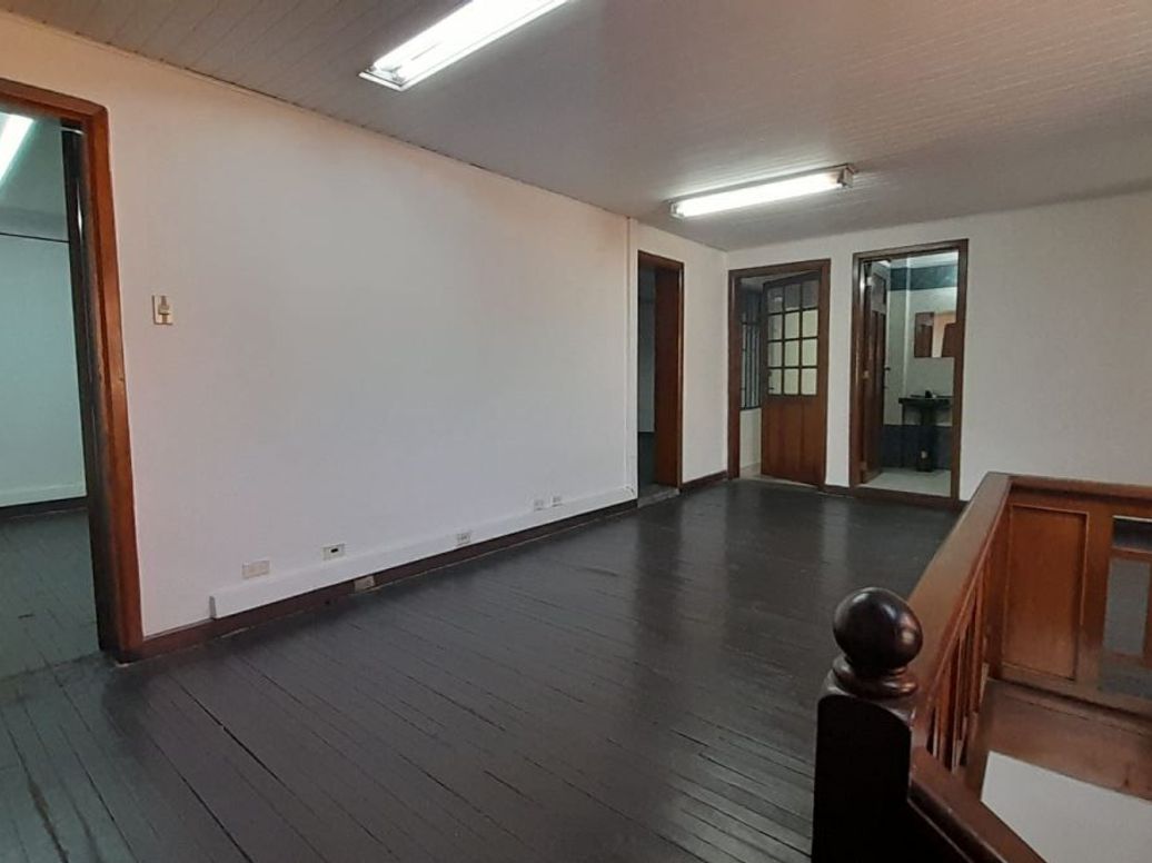 Casa de 8 alcobas en venta en La Magdalena, Bogotá, 553 m² · foto 14 de 20