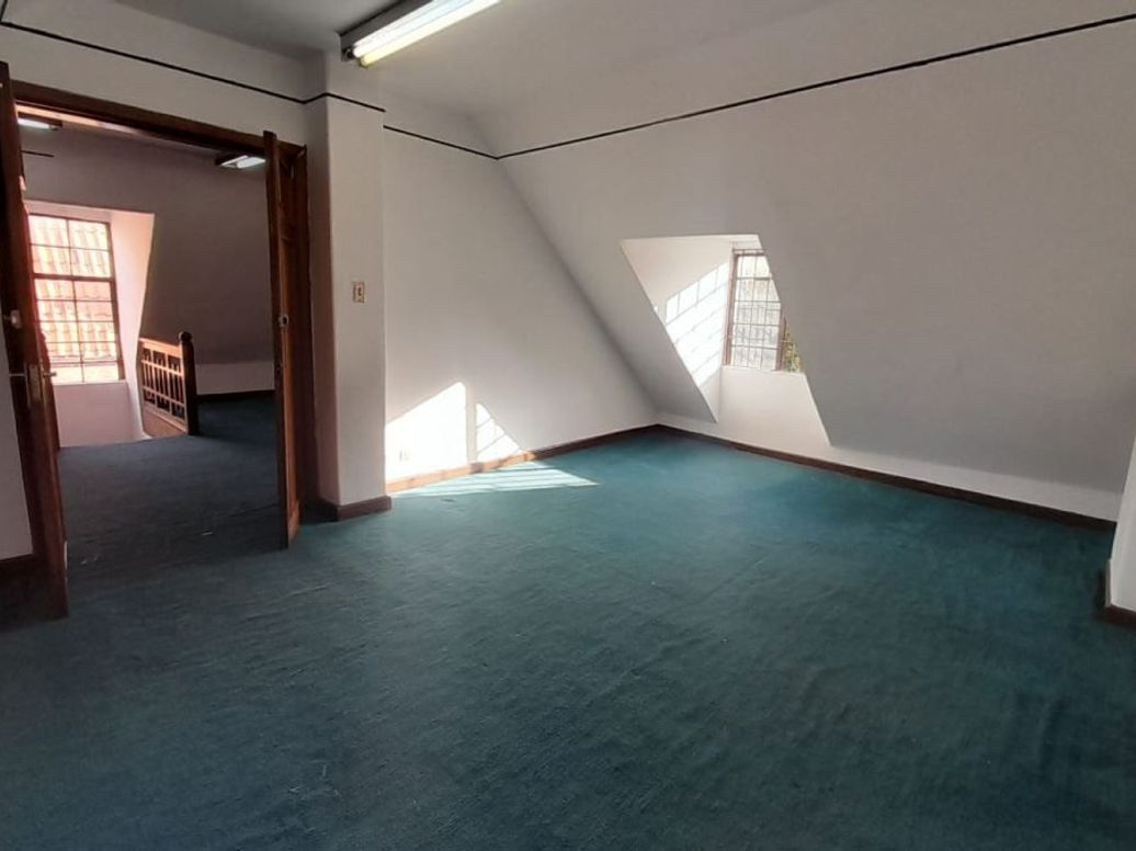 Casa de 8 alcobas en venta en La Magdalena, Bogotá, 553 m² · foto 16 de 20