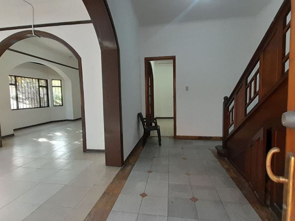 Casa de 8 alcobas en venta en La Magdalena, Bogotá, 553 m² · foto 4 de 20