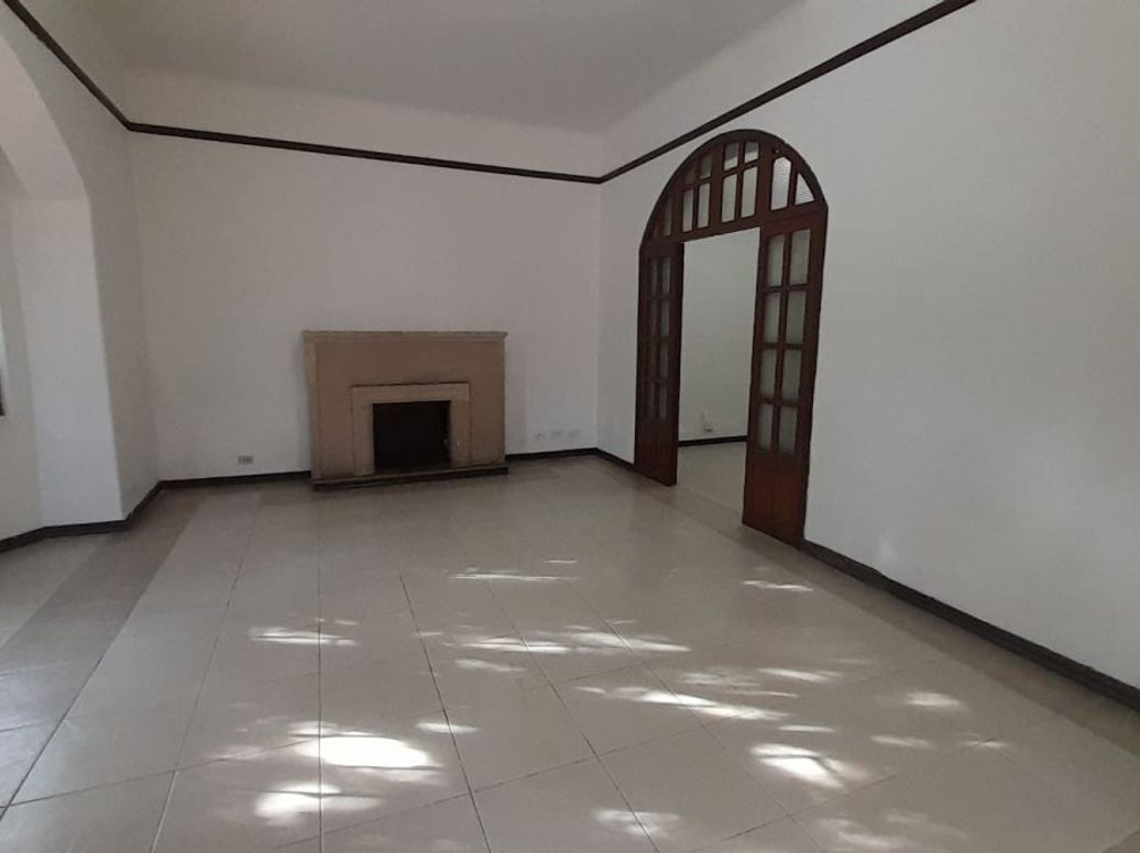 Casa de 8 alcobas en venta en La Magdalena, Bogotá, 553 m² · foto 3 de 20