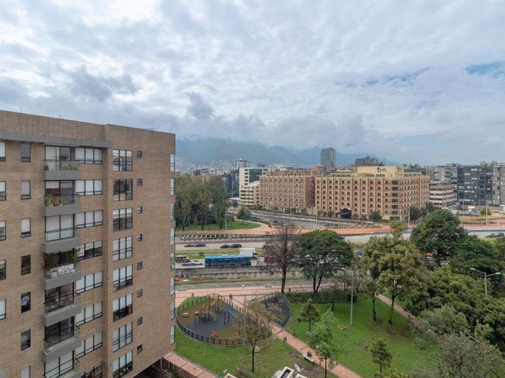 Apartamento de 1 alcoba en venta en Chico Norte Et. Iii, Bogotá, 26 m² · foto 7 de 20