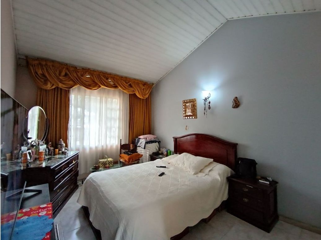 Casa de 4 alcobas en venta en Las Villas, Bogotá, 246 m² · foto 16 de 20