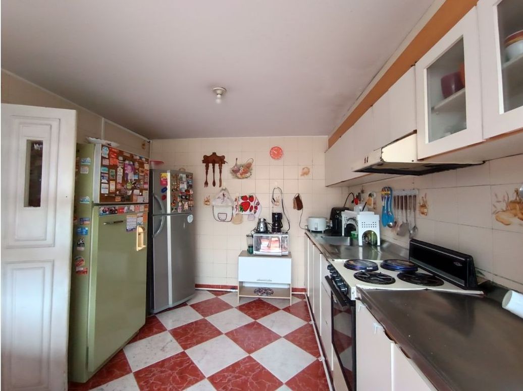 Casa de 4 alcobas en venta en Las Villas, Bogotá, 246 m² · foto 9 de 20