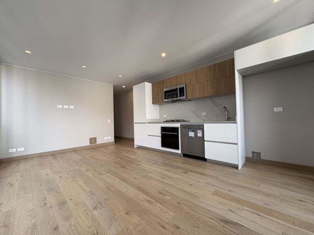 Apartamento de 1 alcoba en venta en El Retiro, Bogotá, 60 m² · foto 2 de 12