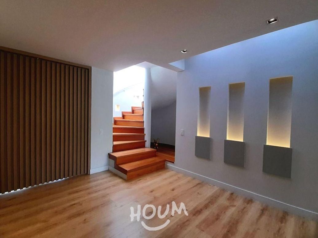 Apartamento de 5 alcobas en venta en Molinos Norte, Bogotá, 285 m² · foto 2 de 20
